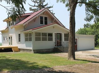 109 5th Ave W, Webb, IA 51366