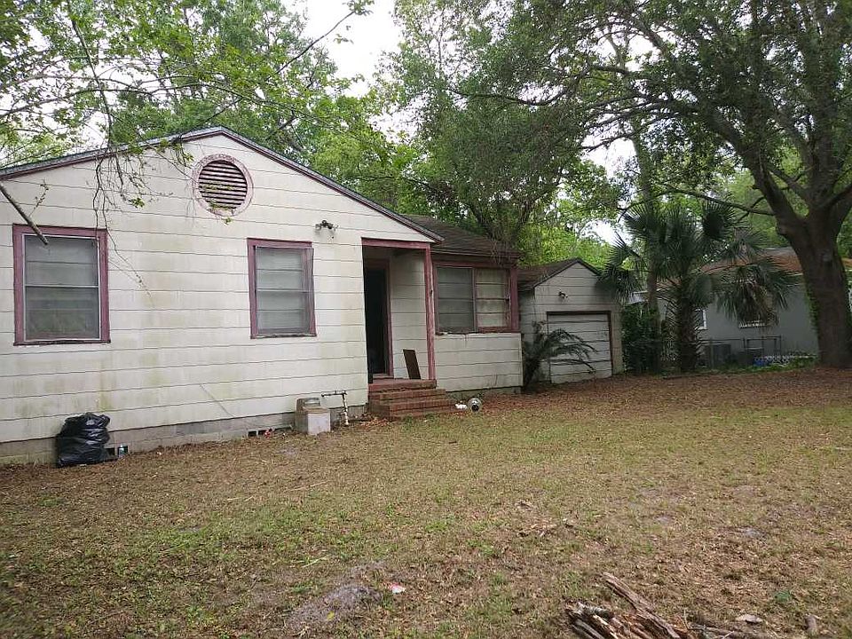 1st image of 2825 Cherokee Cir E