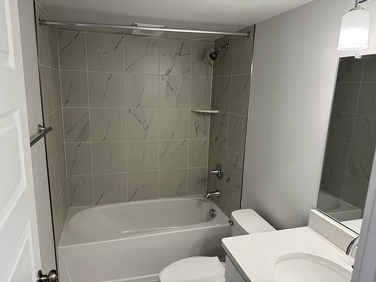 1st Floor Full Bathroom