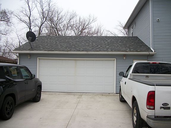 2 Car Garage