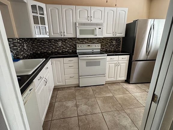 2nd image of 8800 Bardmoor Blvd APT 27
