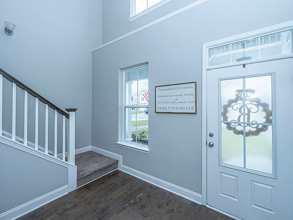 3rd image of 237 Palmetto Walk Dr