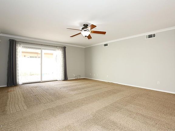 5th image of 610 E Royal Palm Sq S