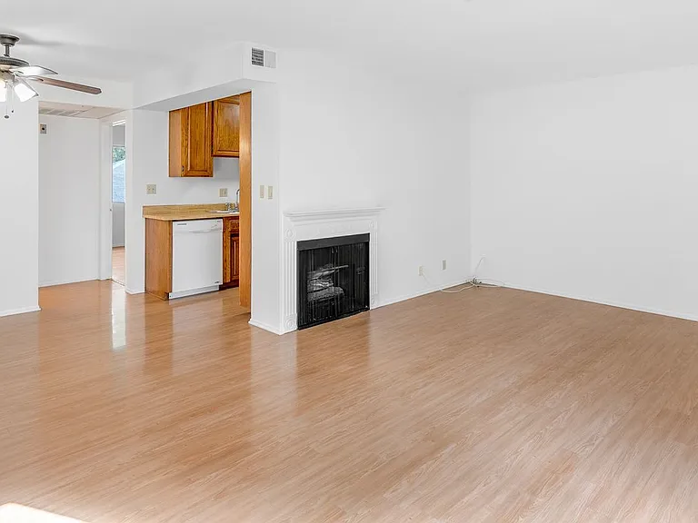 14455 Dickens St — Photo 1