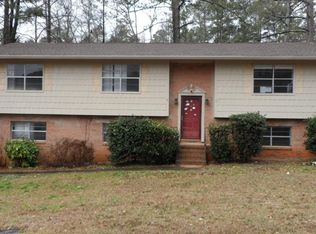 800 Pecanwood Dr, Anniston, AL 36207