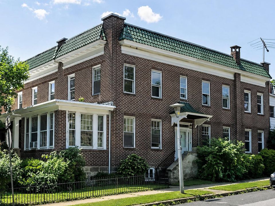 1st image of 3828 Tudor Arms Ave
