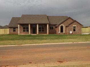 1601 NE White Rock Dr, Elgin, OK 73538