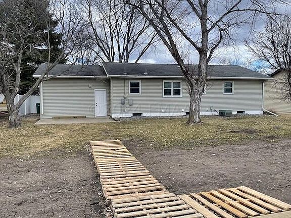 725 6th St S Breckenridge Mn 56520 Mls 7427810 Zillow 7100