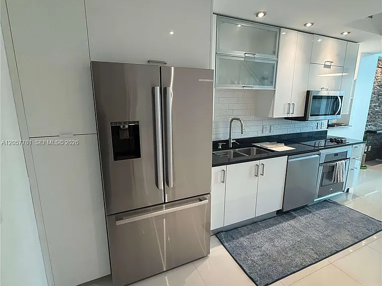 60 SW 13th St #3808 — Photo 3