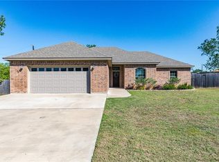 120 Lux Dr, Robinson, TX 76706