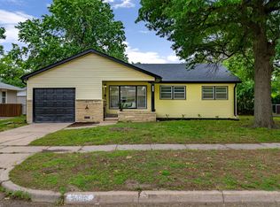 2020 W Columbine Ln, Wichita, KS 67204