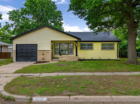 2020 W Columbine Ln, Wichita, KS 67204