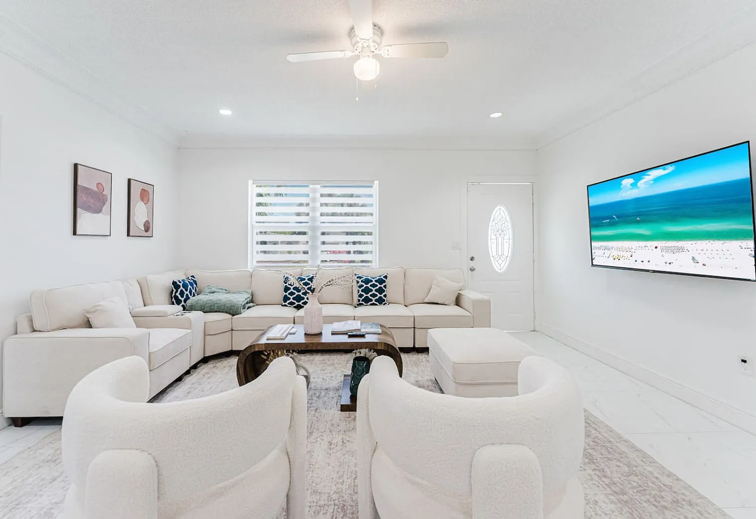 4 bed, 2.0 bath, $6,169 — Photo 1