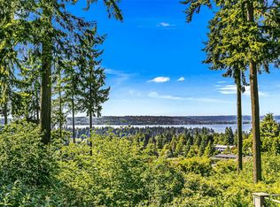 9516 NE 26th St, Clyde Hill, WA