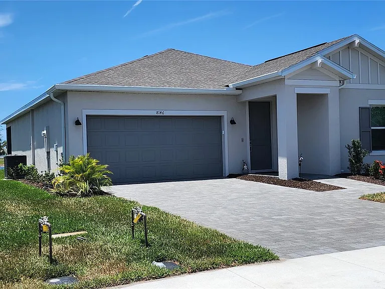 8146 Saint Kitts Cir — Photo 33