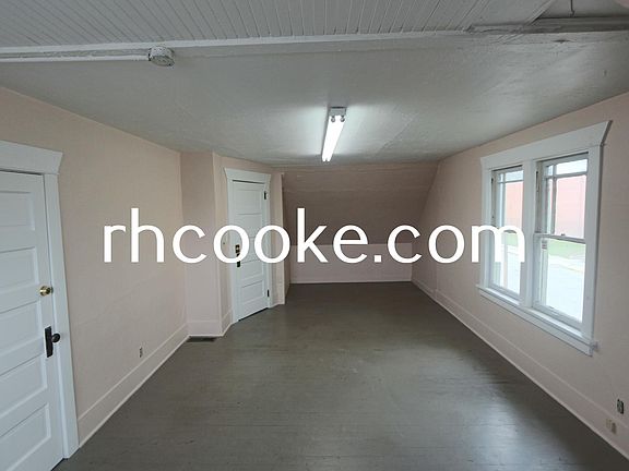 5th image of 1229 N Northwest Blvd