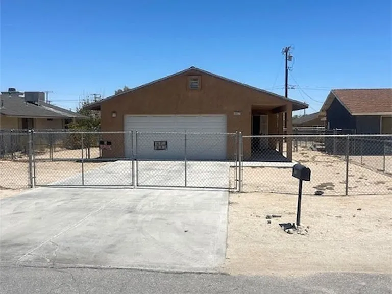 6627 Smoketree Ave — Photo 42