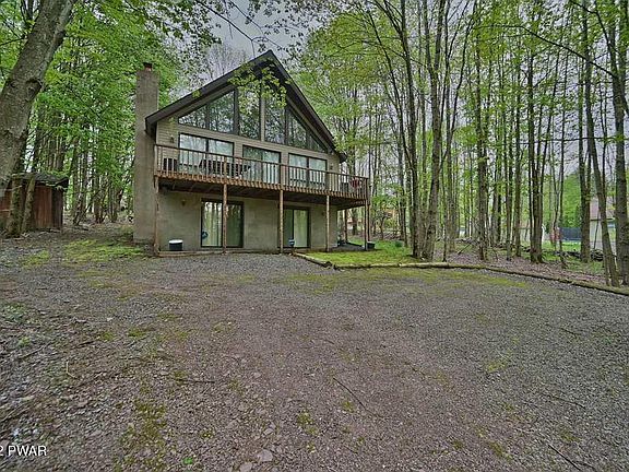 2nd image of 1968 Lakeview Dr E