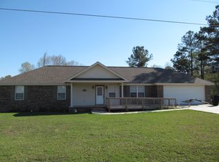 17 Bay Creek Rd, Hattiesburg, MS 39401