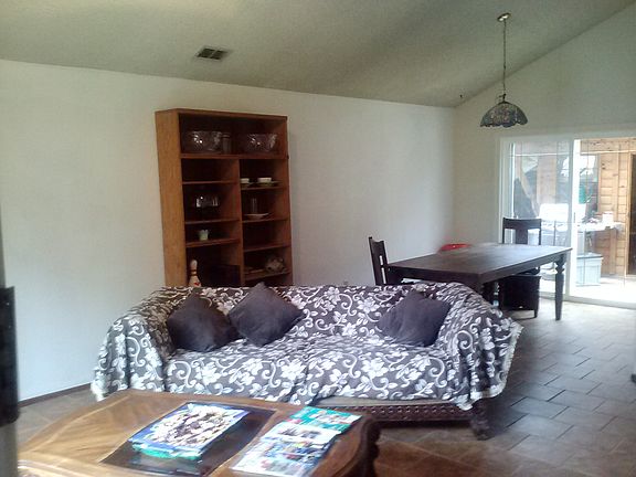 2nd image of 400 Northampton Dr
