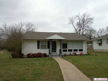 2nd image of 2420 S Oswego Ave