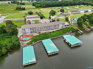 5590 Bay Village Dr #1B, Athens, AL 35611