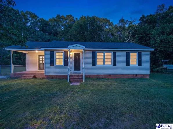 607 Smith St, Hartsville, SC 29550