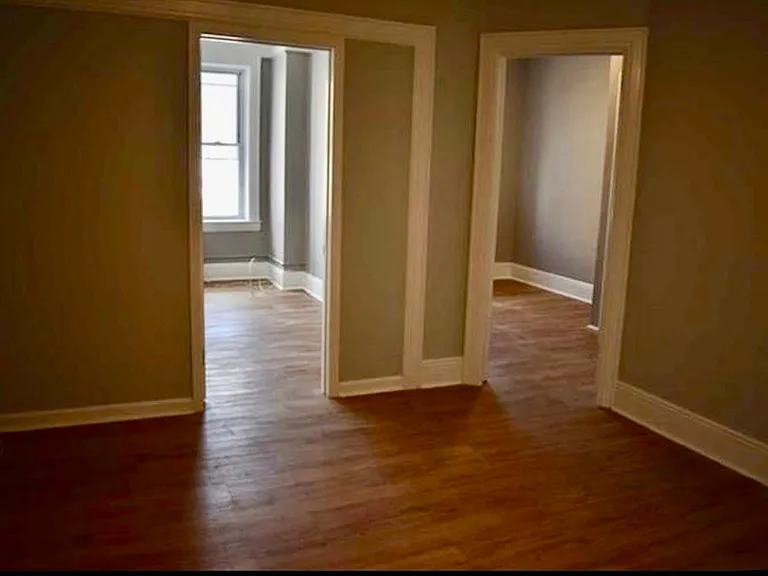 39 64th St #2 — Photo 7