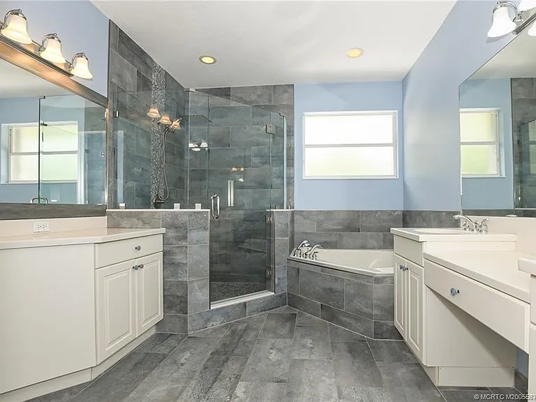 2206 SW Cape Cod Dr — Photo 14