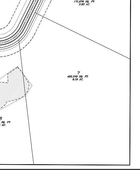 1st image of 7 Copper Hill Dr