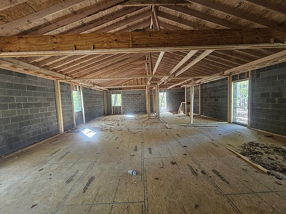 2nd image of 664 Windstone Dr