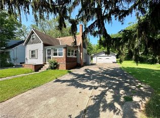 419 8th St, Struthers, OH 44471