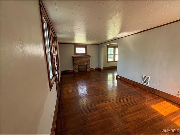 2nd image of 220 Dartmouth Ave #2