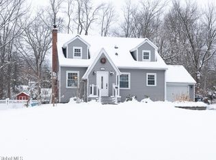 1913 Bentley Rd, Niskayuna, NY 12309