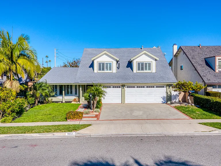 9851 Cloverdale Ave — Photo 44