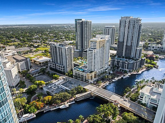 3rd image of 100 E Las Olas Boulevard #3804