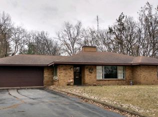 3037 Springbrook Dr NW, Grand Rapids, MI 49544