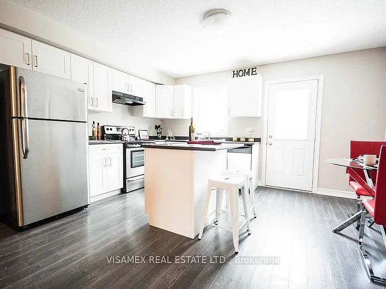 7768 Ascot Cir #11 — Photo 8