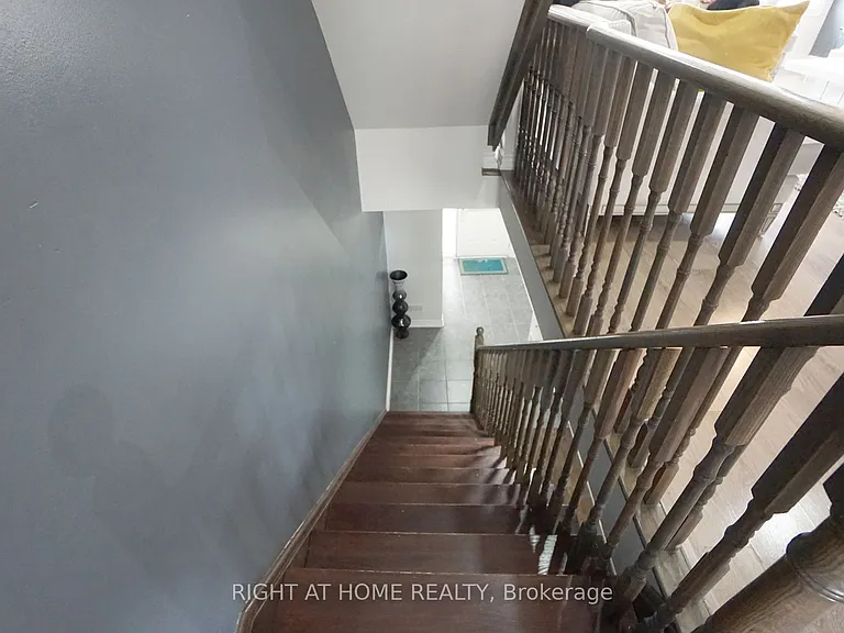 15 Magdalene Cres — Photo 11