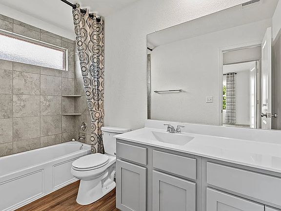 4th image of 156 Sky Meadows Cir