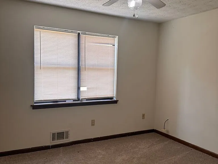 1120 Sweetwater Circle — Photo 21