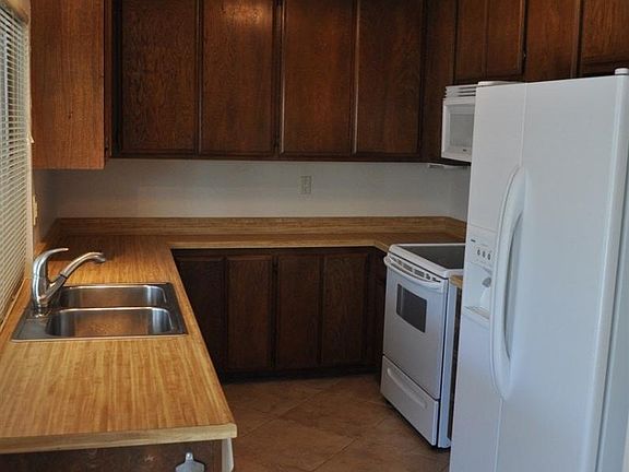 5th image of 8864 Stanwell St