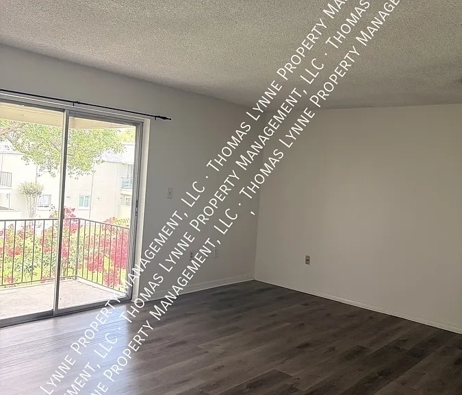 525 Conway Rd #194 — Photo 4