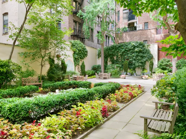 235 East 22nd Street image 11 of 14