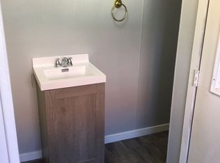 909 1st St #11039689, Redfield, IA 50233