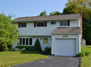 8 Marlin Rd, Brewster, NY 10509