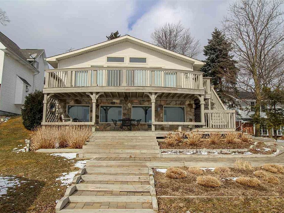 1st image of 807 Byram Lake Dr