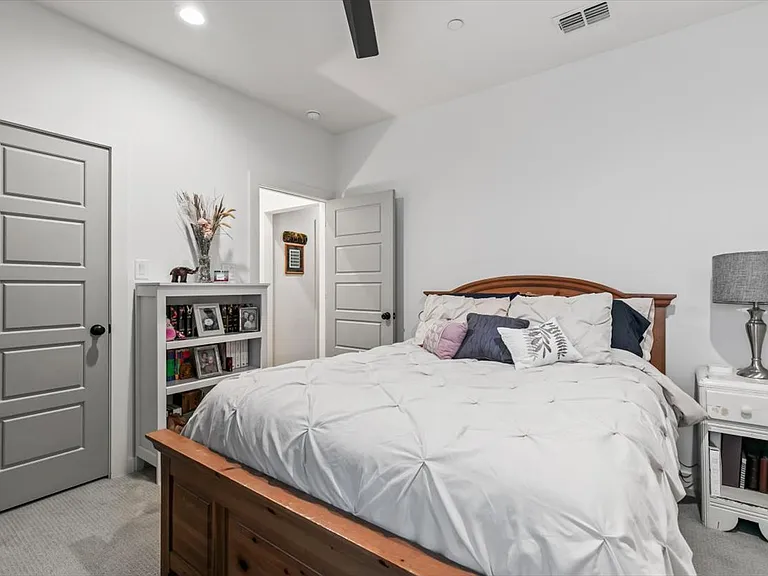 809 Meadow Bend Loop S — Photo 23