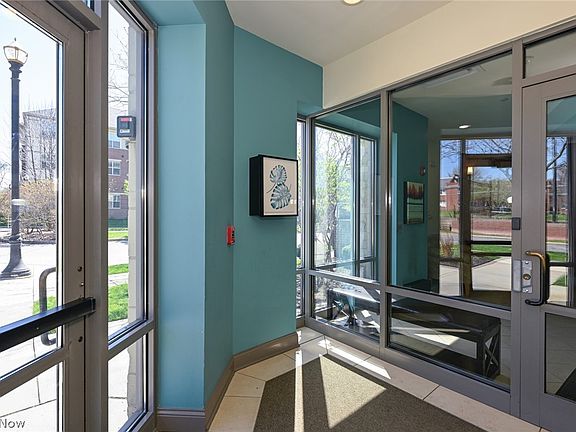 3rd image of 16800 Van Aken Blvd APT 101