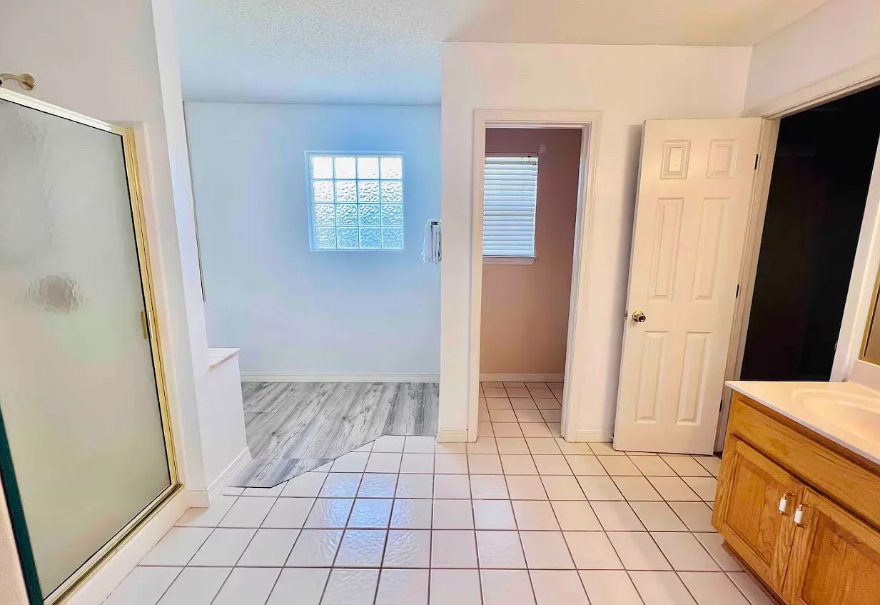 4 bed, 2235 sqft, $3,500 — Photo 4